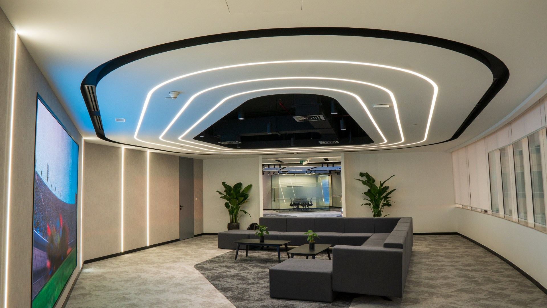 Top Interior Design Trends Influencing Dubai Workspaces in 2026 and How ...